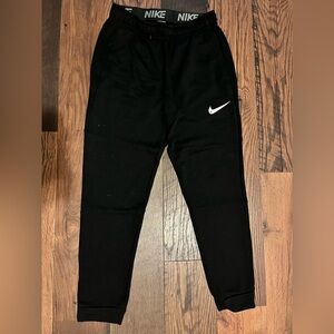 Nike Men’s Black Sweatpants